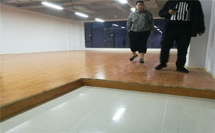 五角楓木地板籃球場(chǎng)單層龍骨結構