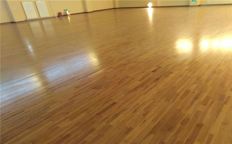 專(zhuān)用舞蹈房木地板保養