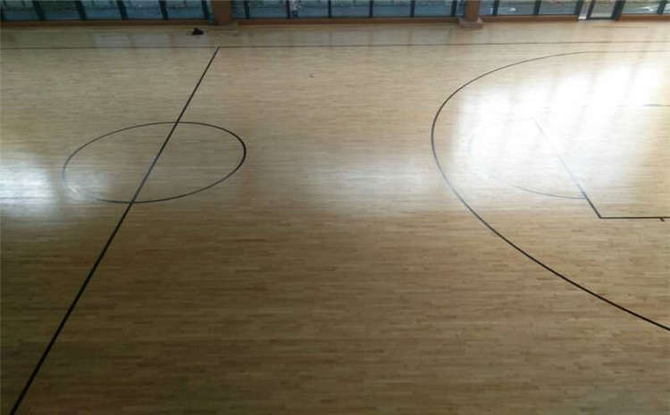 大型運動(dòng)木地板怎么保養